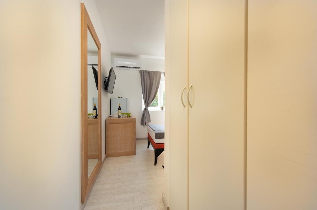 Hotel Potpićan Екстериор снимка
